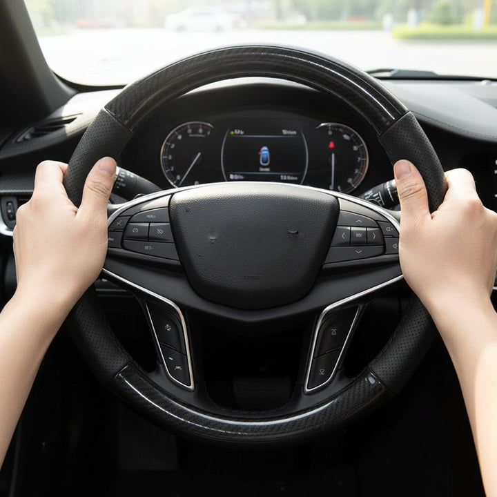 CARBONLUX – Steering wheel cover made of carbon fiber leather, non-slip and comfortable Vestragear