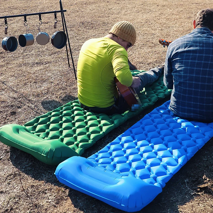 Colchón inflable Nook – Colchón inflable cómodo para camping con bomba incorporada y diseño resistente al agua