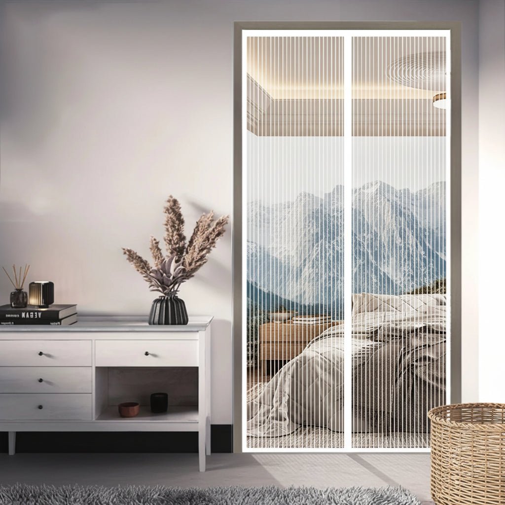 SUMMSTOP – Magnetic mosquito curtain for insect-free rooms Vestragear