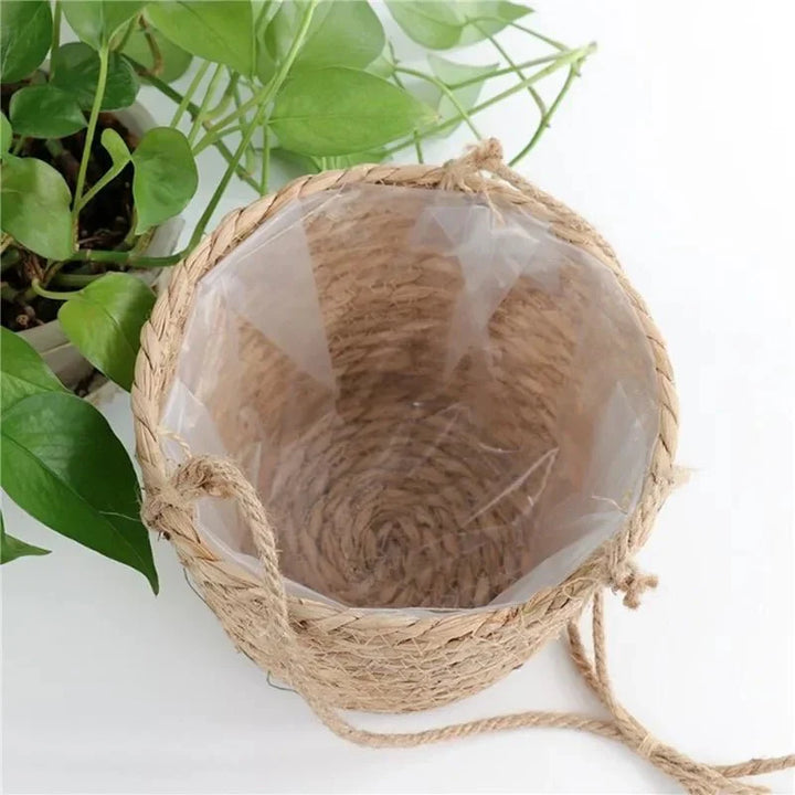 MACRAHANG – Stylish Jute Hanging Planter for Indoor &amp; Outdoor Use Vestragear