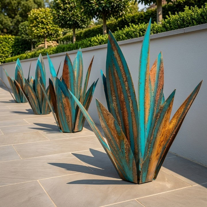 Metalen Agave – Weerbestendig decoratief tuinbeeld in roestkleur voor bloemperken en terrassen 0