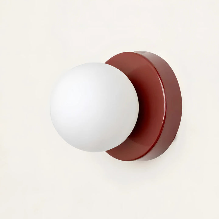 Minimalistische Scandinavische Wandlamp met Glazen Kap 3