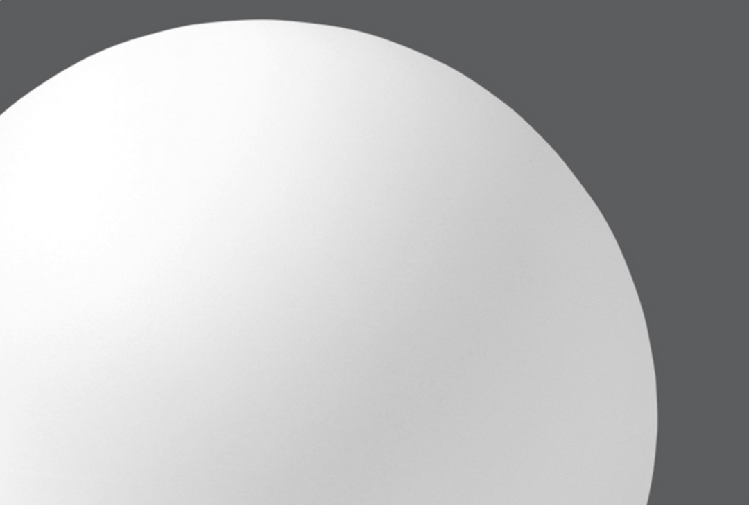 Lunava lampada da tavolo LED – senza fili, ricaricabile e illuminazione a 16 colori