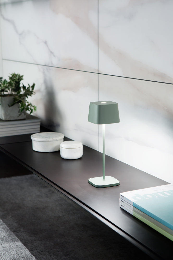 Lumora – Lámpara de mesa LED inalámbrica recargable IP65 interior y exterior