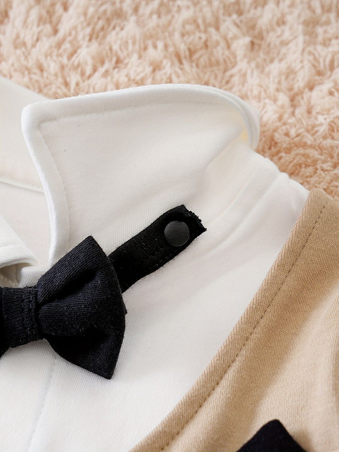 Oliver Gentleman Romper – Chique Babypak met Vlinderdas 4