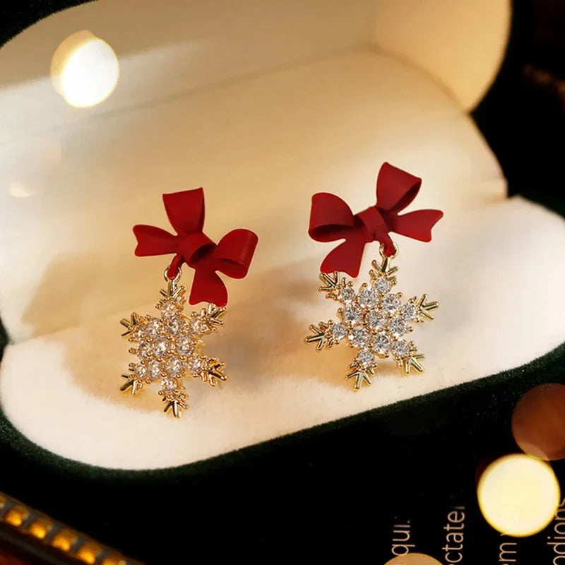 Pendientes de Muñeco de Nieve MerryChic – Diseño Festivo con Lazo Rojo y Comodidad Ligera
