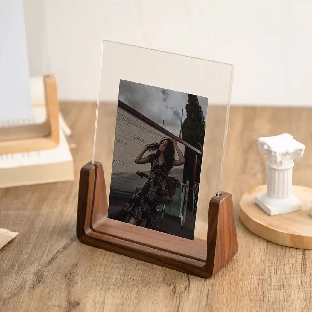 PHOTIQUE – Acryl fotolijst voor op het bureau, voor stijlvolle herinneringen en een opgeruimde tafeldecoratie. 3