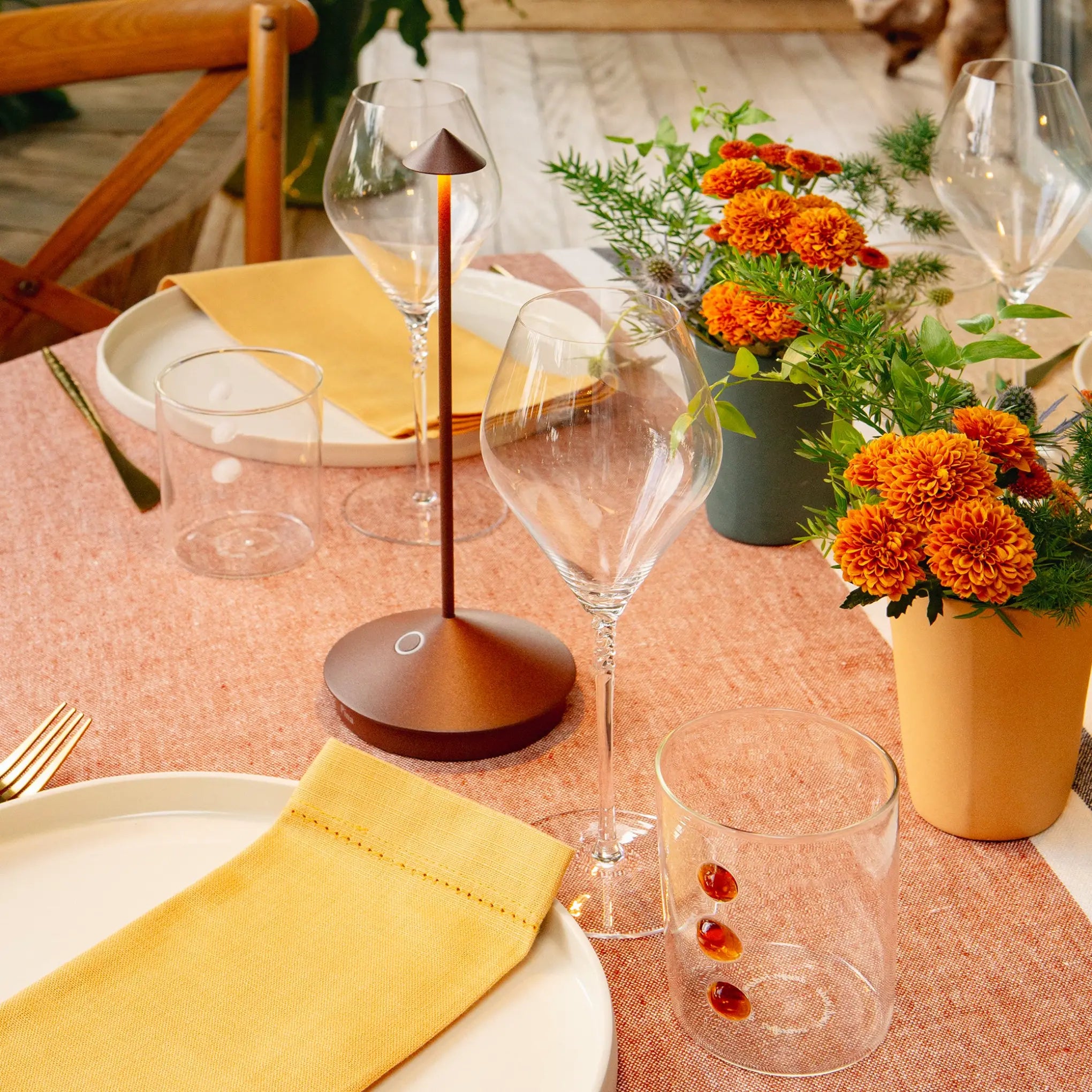 Lumora – Lampe de table LED Rechargeable sans fil IP54 Intérieur & Extérieur