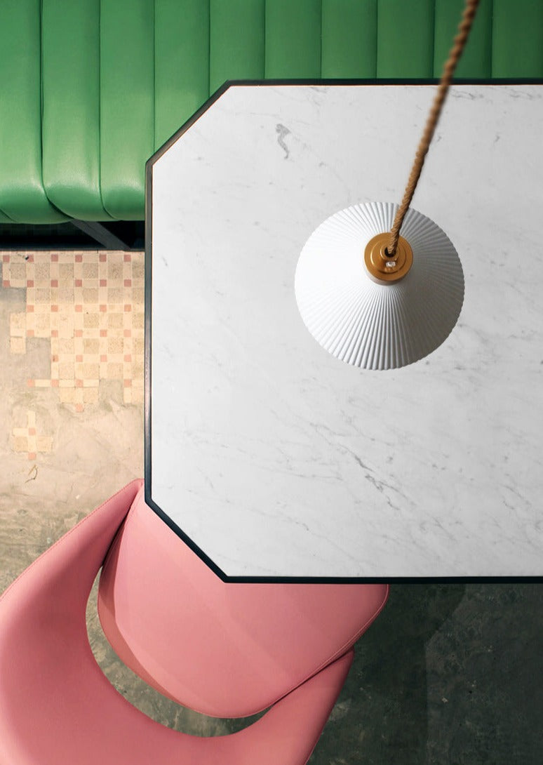 Lampada a sospensione Lumivio – Ceramica piegata e ottone, design moderno in 3 stili