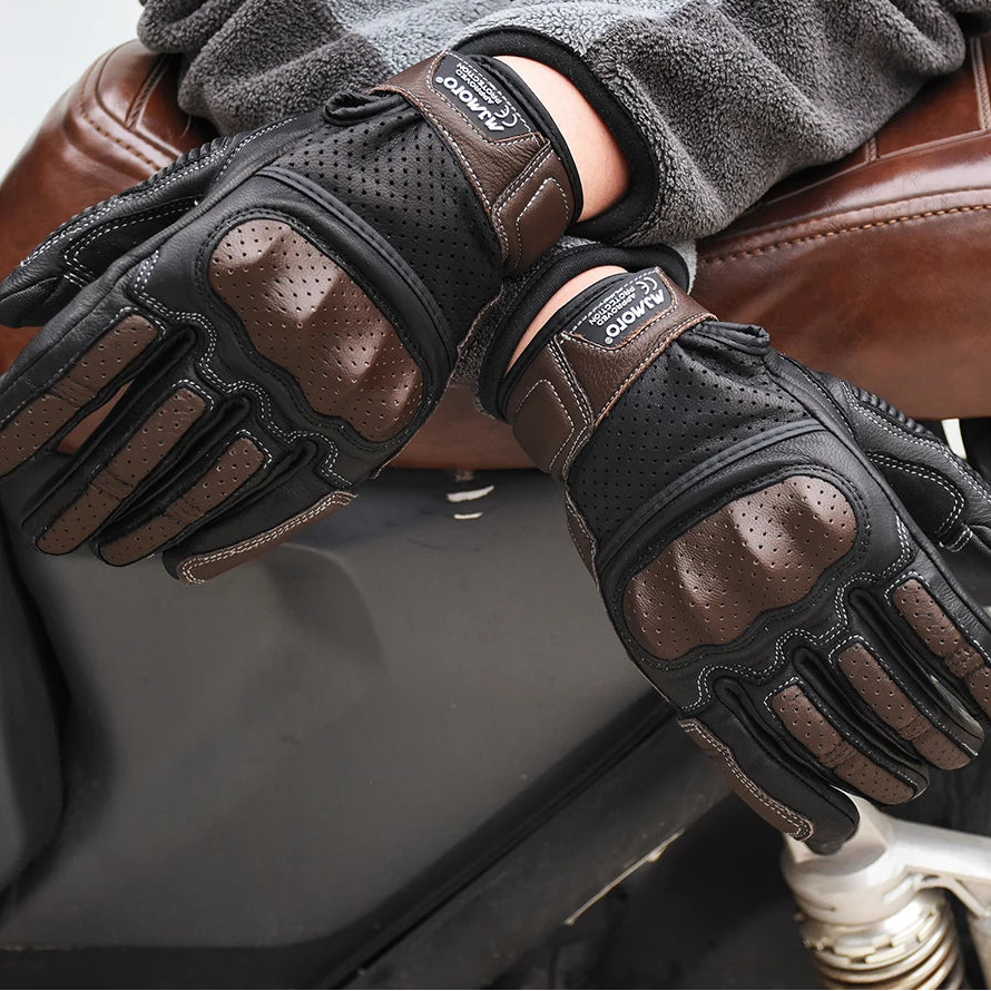 Retro Geperforeerde Motorhandschoenen Heren van Geitenleer Voor Zomergebruik 1