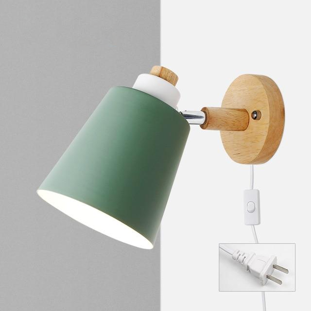 Nordura Leeslamp met Stekker – Verstelbare Kap en Houten Wandplaat