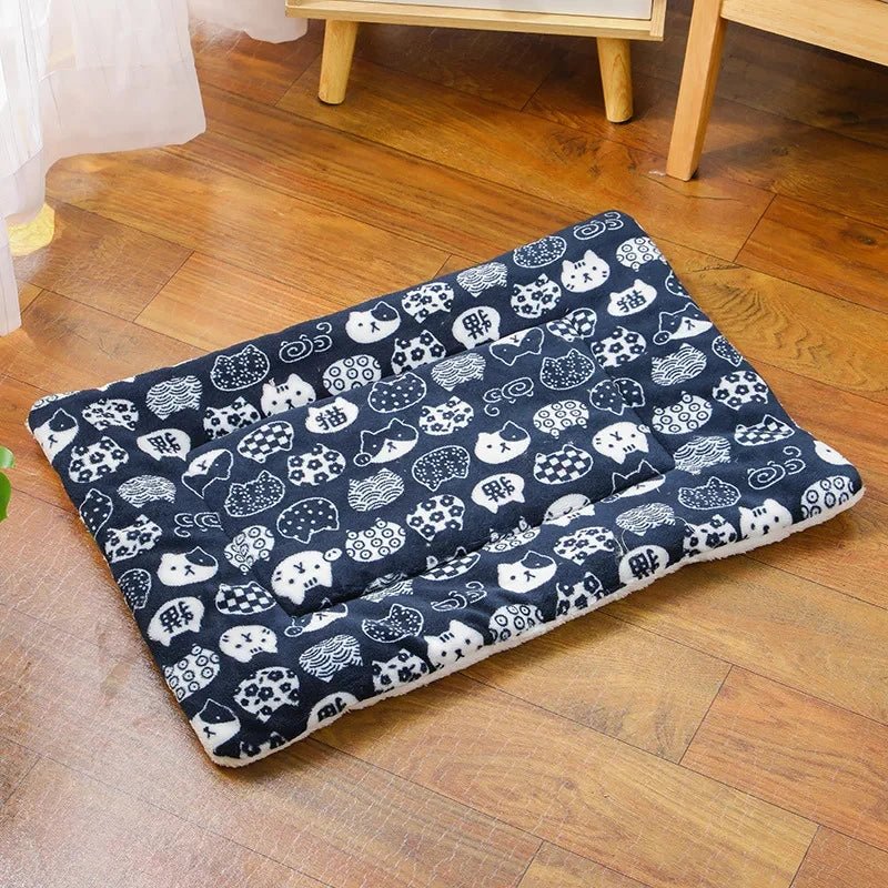 FLANNELPAW – Warm Flannel Sleeping Mat for Dogs & Cats Vestragear