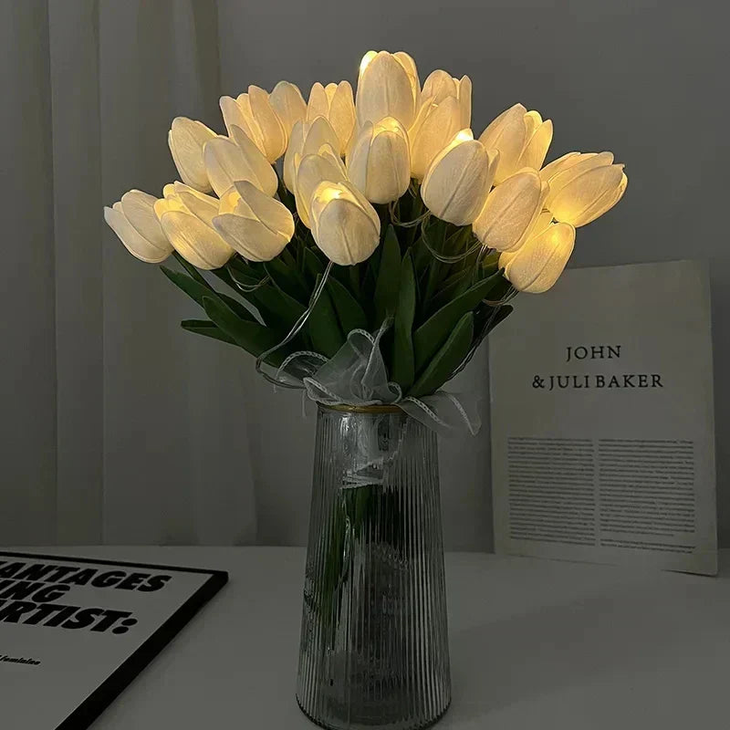 FloraShine – Lámpara de tulipán LED con luz cálida – Portátil y decorativa