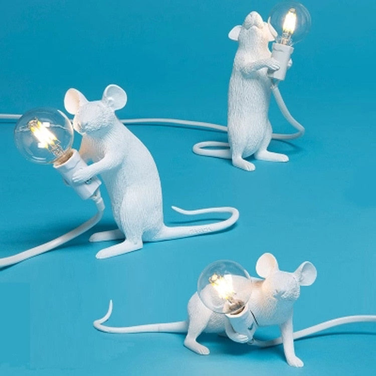 LumoMouse Lámpara de Mesa – Diseño Juguetón, Iluminación LED Cálida y Diseño Duradero