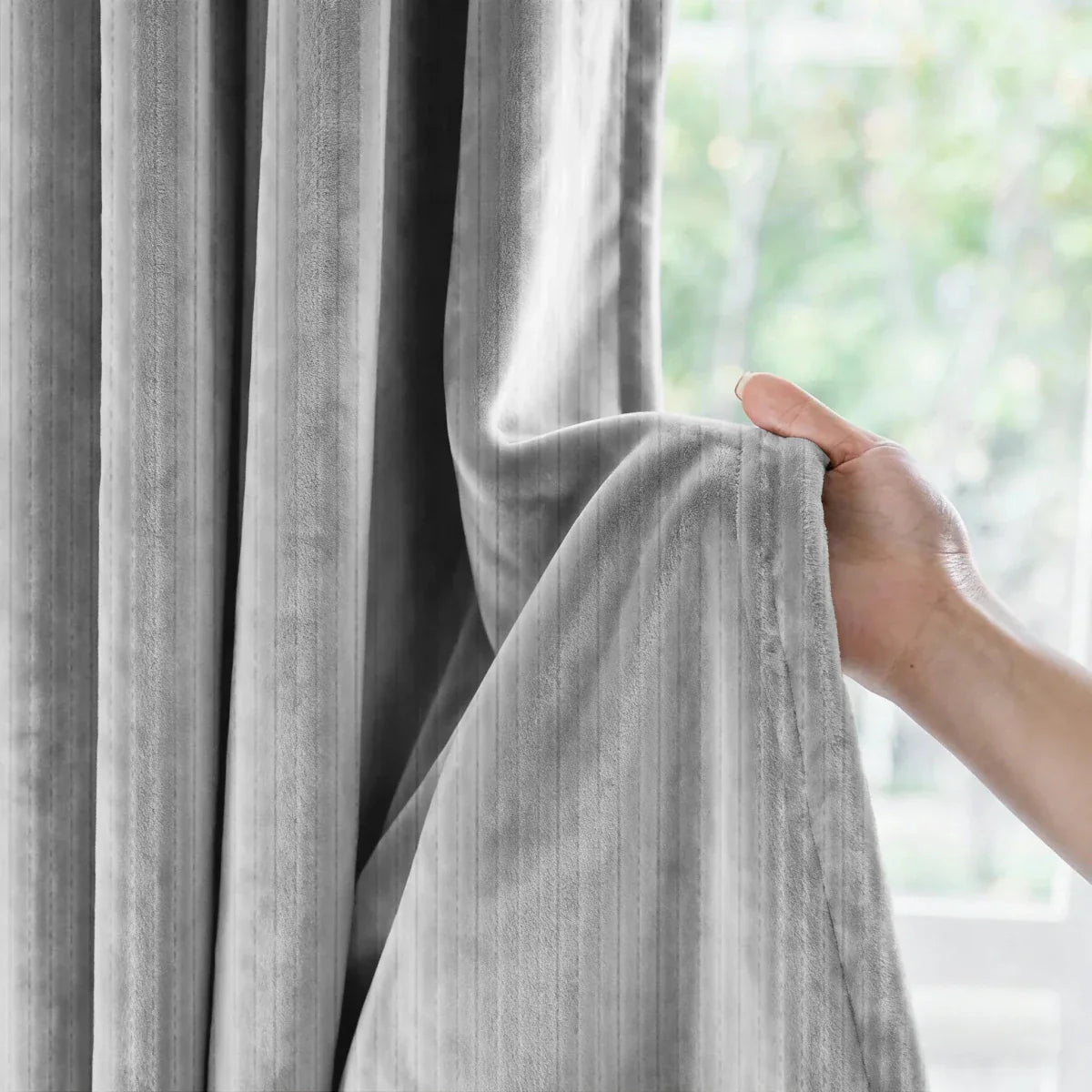CLIMASHIELD – Heavy Climate-Insulated Winter Curtain Vestragear