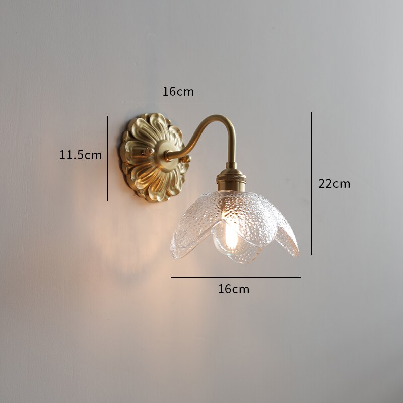 Wandlamp – Vintage Koperen Design met Matglazen Kap &amp; Warme LED-Verlichting