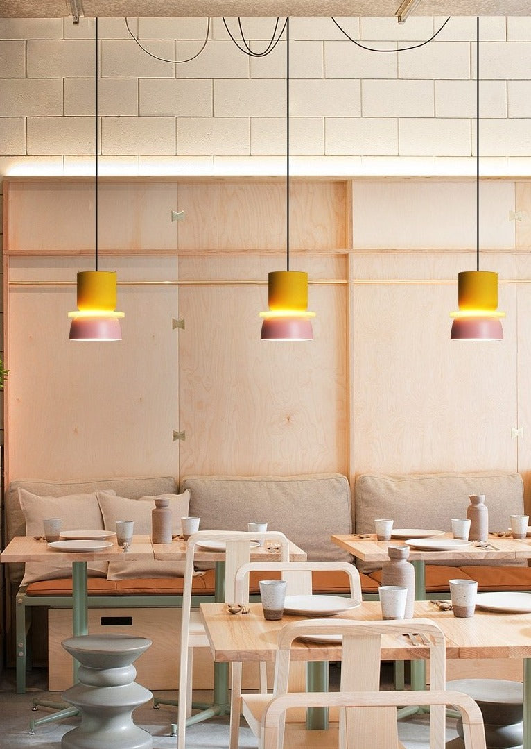 Lunora Saturn Halo Hanglamp – Modern Aluminium met Kleurrijk Accent