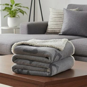 FURBLANKET – Soft Blanket for Dogs & Cats Vestragear