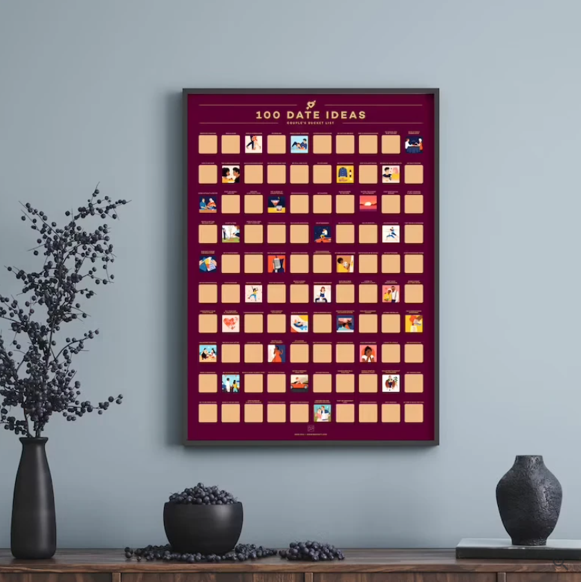 Calendario LoveQuest Date – Póster vermello con 100 ideas únicas para citas para parellas e amantes