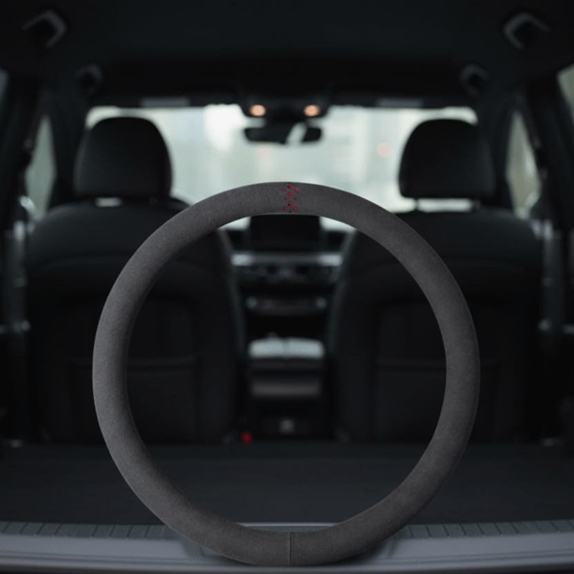 GRIPNOBLE – Artificial leather steering wheel cover for secure grip and comfort Vestragear