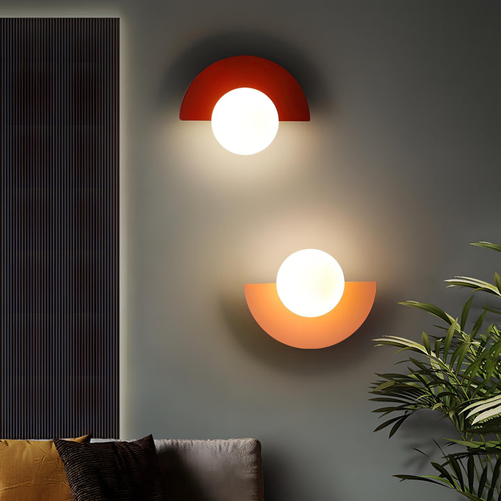 Lámpara de pared Arctiq – Diseño escandinavo hemisférico con iluminación LED integrada cálida