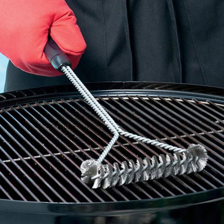 FLAMEBRUSH – Stainless Steel Grill Brush for Barbecue Cleaning Vestragear