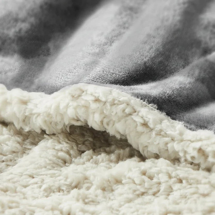 FURBLANKET – Soft Blanket for Dogs &amp; Cats Vestragear