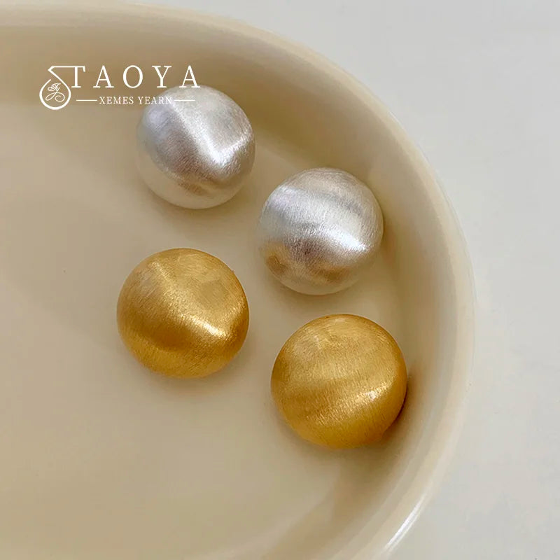 Velmira Semicercle Arracades – Arracades de metall raspallat color plata, lleugeres i d'elegància moderna