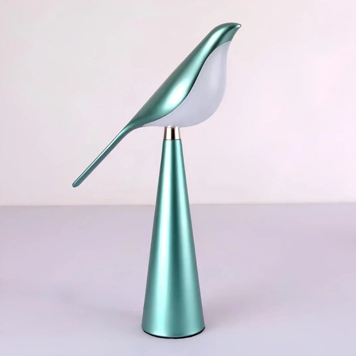 Serene Magpie Light 8