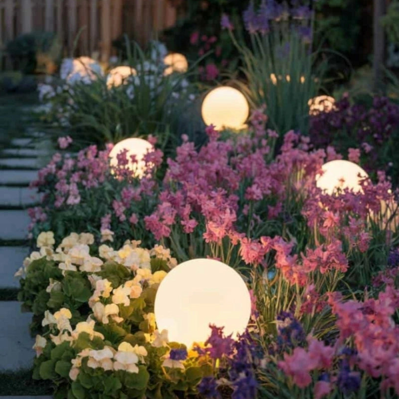 GlowSphere – Lampada da giardino sferica con 16 colori e telecomando