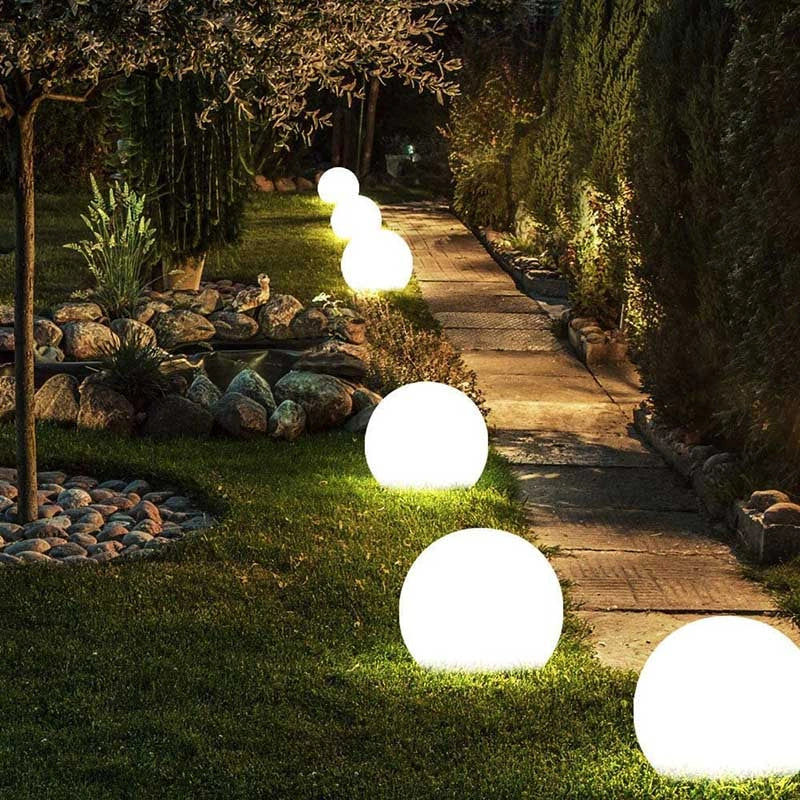 GlowSphere – Lampada da giardino sferica con 16 colori e telecomando