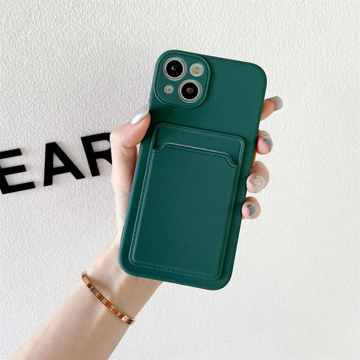 Siliconen iPhone Hoesje met Kaarthouder Contrasterende Knoppen Geïntegreerde Camerabescherming Stijlvol | Sansoti 3