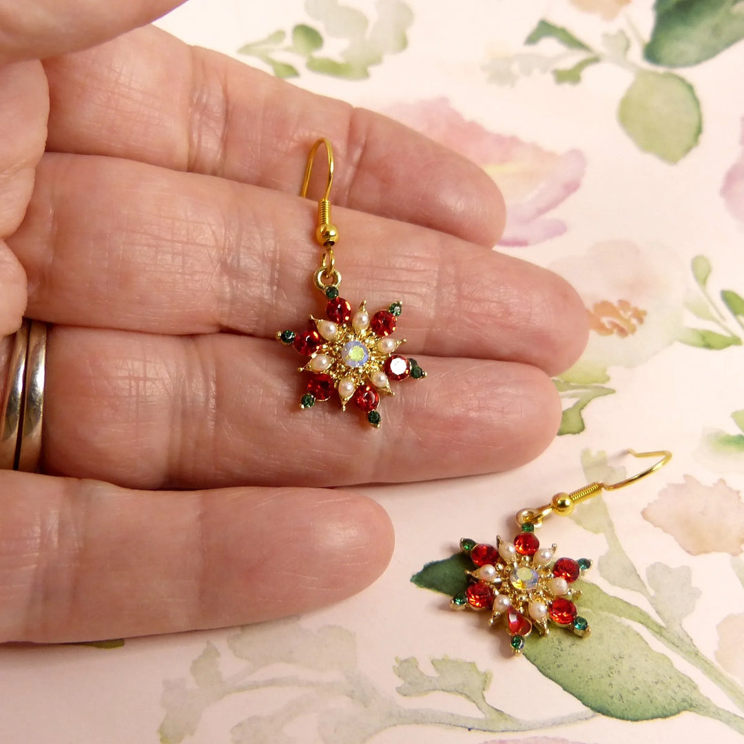 Pendientes Noellea Copo de Nieve y Árbol de Navidad – Diseño de Strass y Perla, Ligero y Festivo para las Fiestas