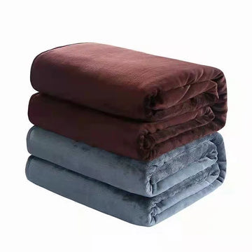 CuddleNest – Manta de forro polar coral ligera – Bebé, sofá y cama