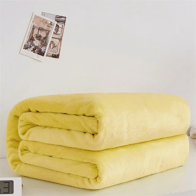 CuddleNest – Manta Coral Leve – Bebé, Sofá e Cama