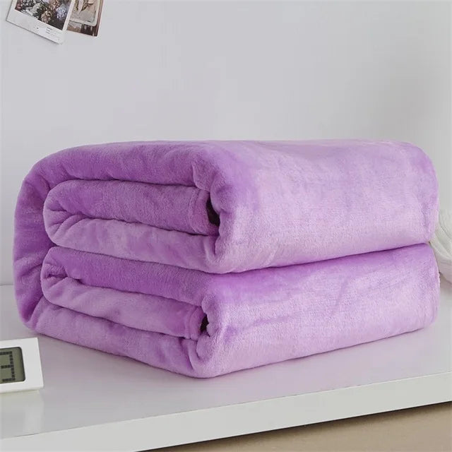 CuddleNest – Manta de forro polar coral ligera – Bebé, sofá y cama