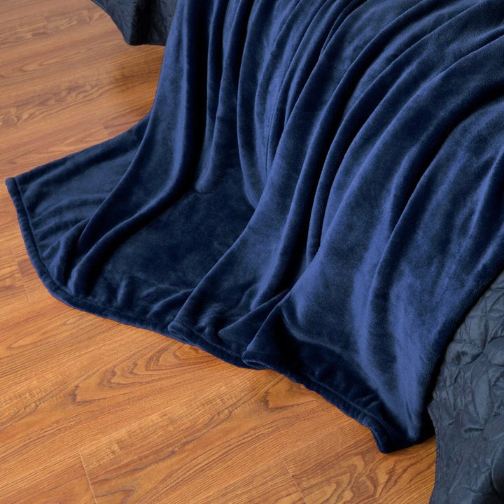 CuddleNest – Manta Coral Leve – Bebé, Sofá e Cama