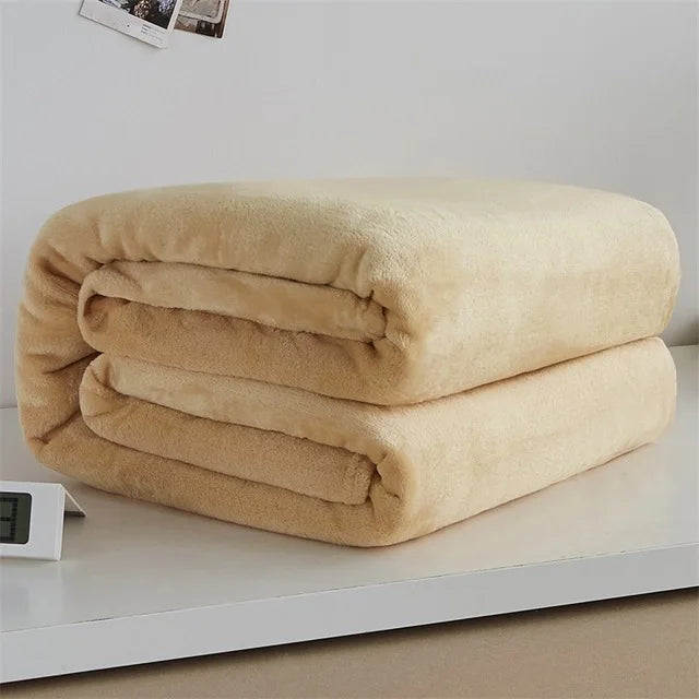 CuddleNest – Manta de forro polar coral ligera – Bebé, sofá y cama