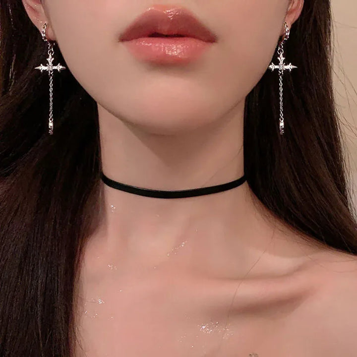 Elentara Lange Druppel Oorbellen – Goud of Zilver met Uniek Kruisboogdesign, Lichtgewicht &amp; Elegant Cadeau voor Vrouwen