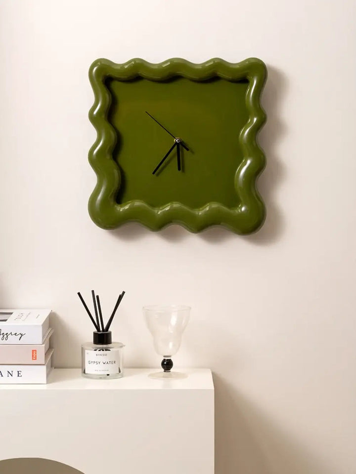 SweetHour | Biscuitvormige wandklok – Crème, uniek ontwerp, moderne decoratieve klok 3