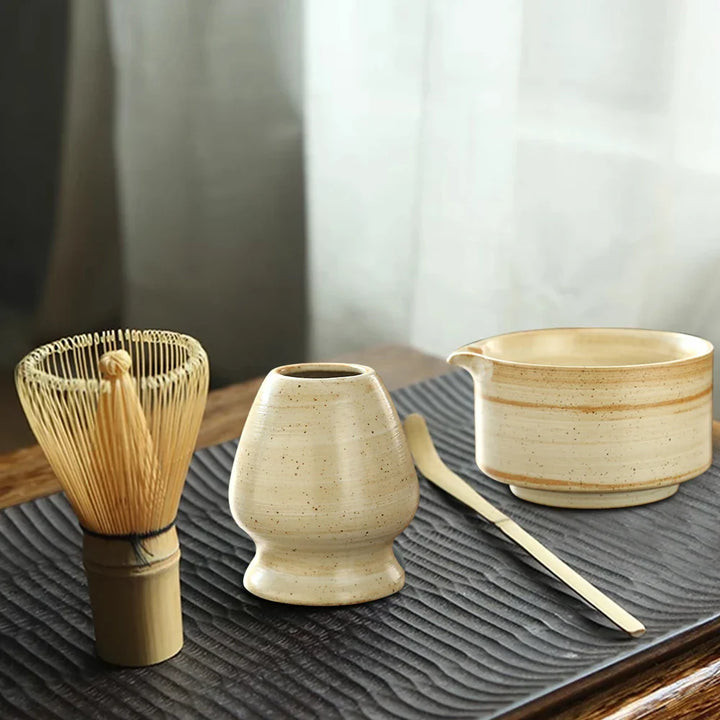 Set Matcha japonés Matchora – Set de té japonés de 4 piezas de 100% bambú con cuenco, batidor, cuchara y soporte