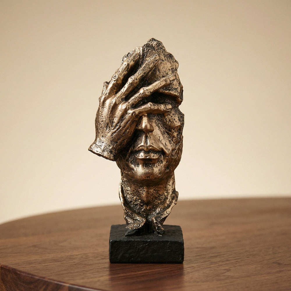Abstracte Gouden Sculptuur – Moderne Scandinavische Decoratie met Artistieke Uitstraling Vestragear