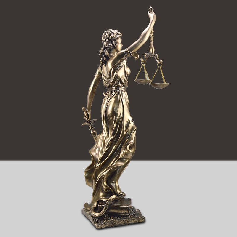 Veridica | Godin van Justitie-beeld – Elegante decoratieve sculptuur van Lady Justice 2