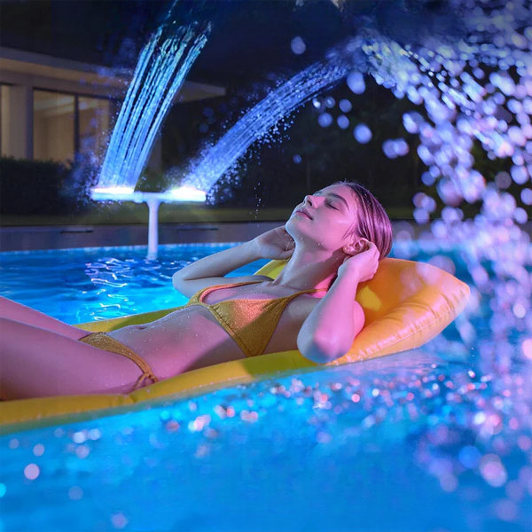 Zwembad Solar Fontein met RGB LED Verlichting voor Opblaasbaar Zwembad | Sansoti 1