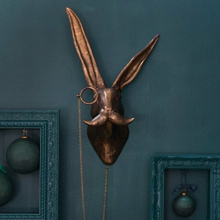 CritterCharm – Decorazione da parete con testa di animale giocosa – Design in resina dipinto a mano