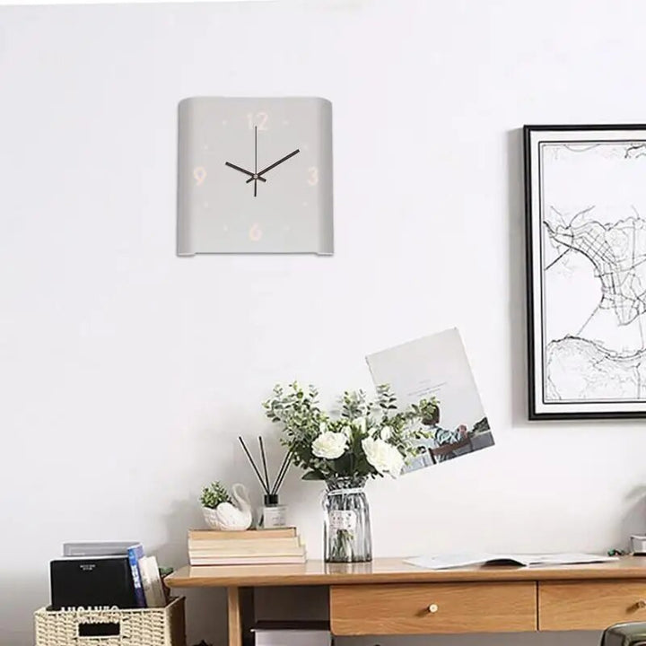 Lumora – Reloj de pared cuadrado con luz y mecanismo silencioso – diseño moderno