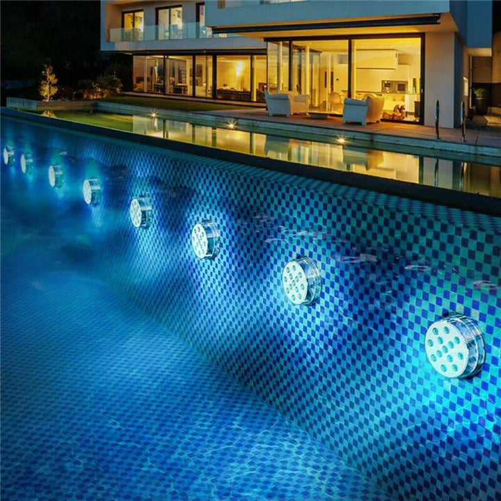 AquaGlow Waterdichte LED Verlichting – Oplaadbaar, Kleurrijk &amp; Geschikt voor Vijver of Zwembad (Copy) VestraGear