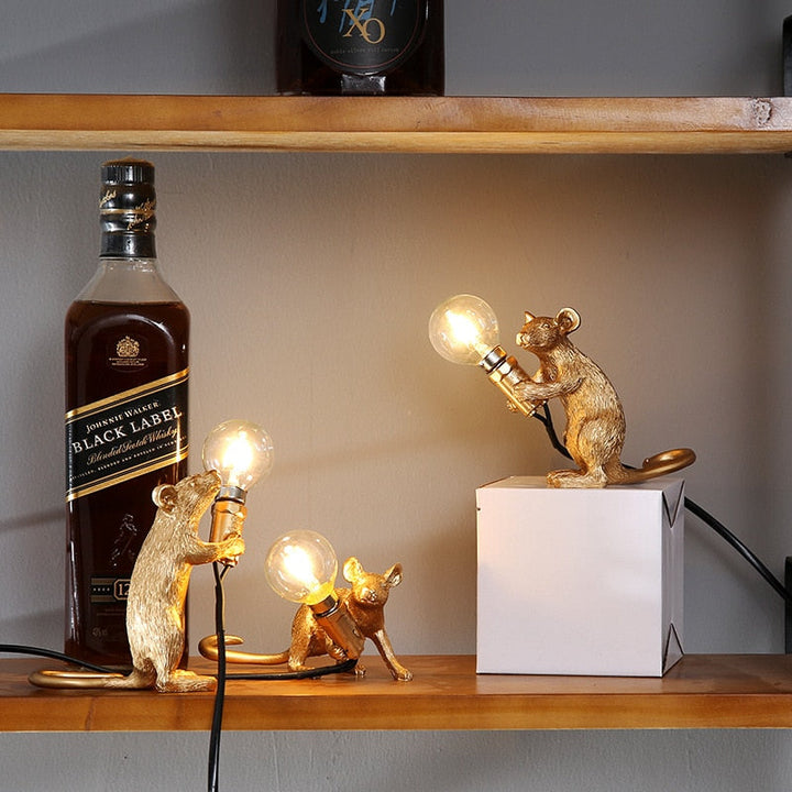 LumoMouse Lámpara de Mesa – Diseño Juguetón, Iluminación LED Cálida y Diseño Duradero