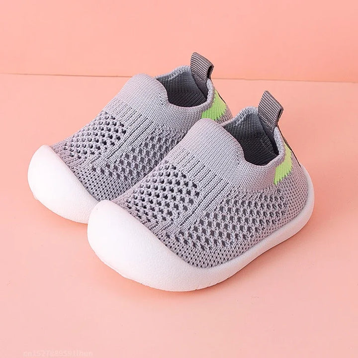 SecureStride Zapatillas infantiles – Zapatos deportivos impermeables con suela antideslizante y diseño ergonómico