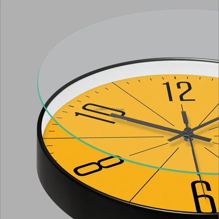Nordictime Wandklok – Stille Quartz Klok in Zwart-Wit Design